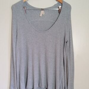 Free People long sleeve scoop neck long line thermal top with thumb holes